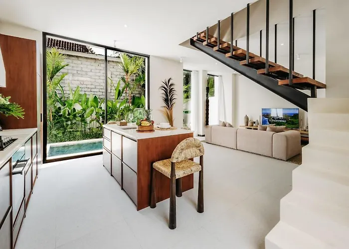 Stylish Tropical Escape With Pool & Garden Hébergement de vacances *