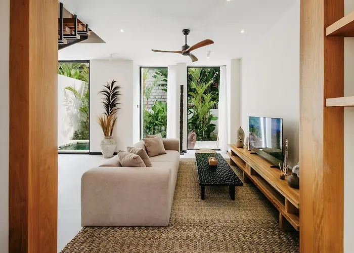 Stylish Tropical Escape With Pool & Garden Vakantiehuis Mengwi