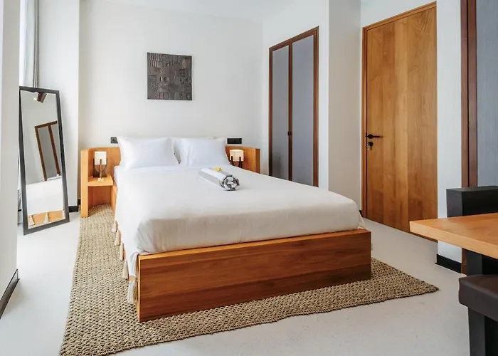 Stylish Tropical Escape With Pool & Garden Vakantiehuis Mengwi